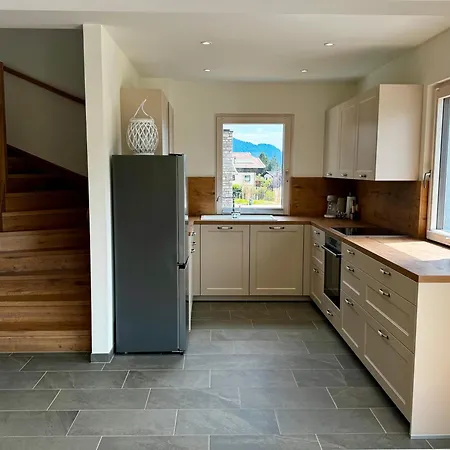 Steinrose Bodensdorf