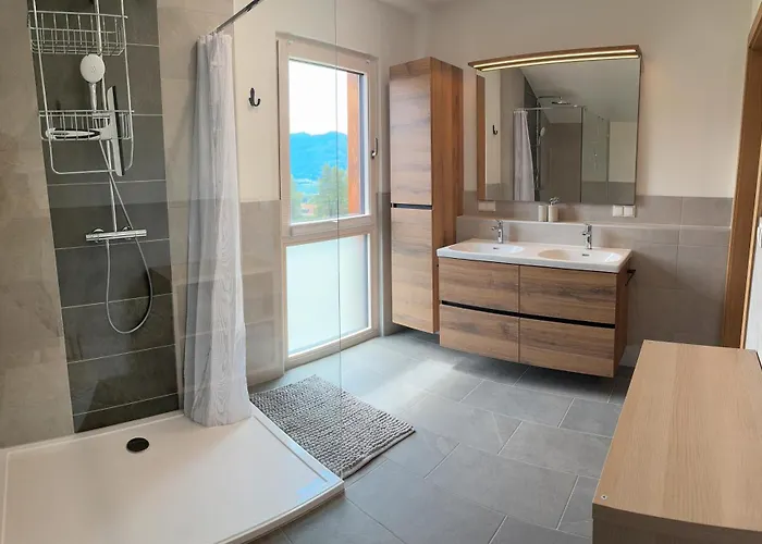 Steinrose בודנסדורף